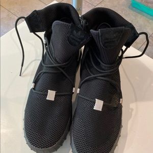 Adidas men’s tubular shoes black size US 11